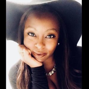 Meet your Posher, Jillian